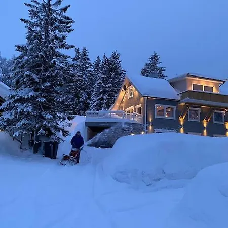 Sentral 4-Roms Leilighet I Trollbakken Tromsø Esterno foto
